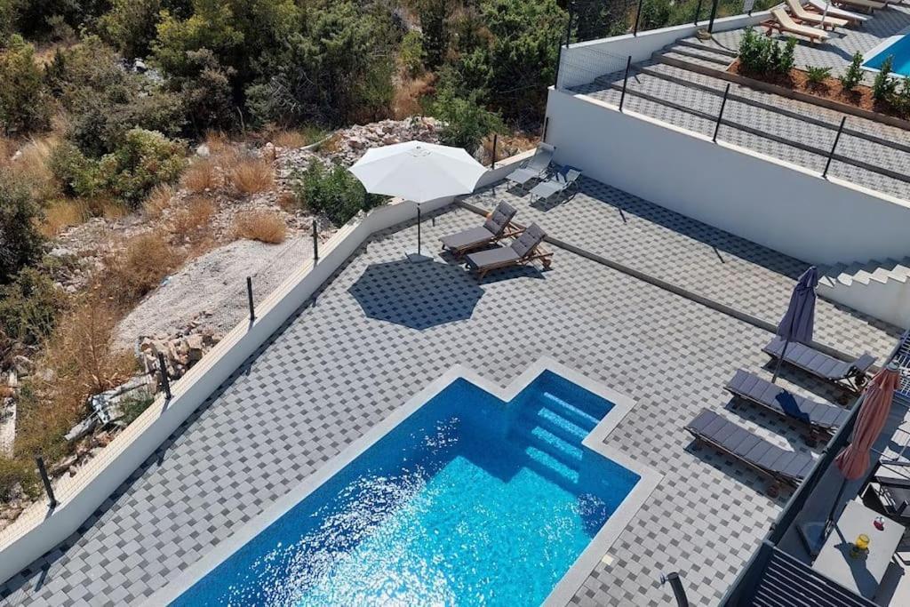Apartment Vista Oasis With Pool And Terrace トロギール エクステリア 写真